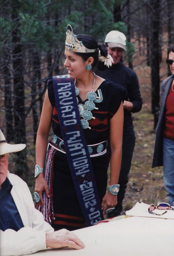 Shaunda Tsosie - Miss Navajo 2003